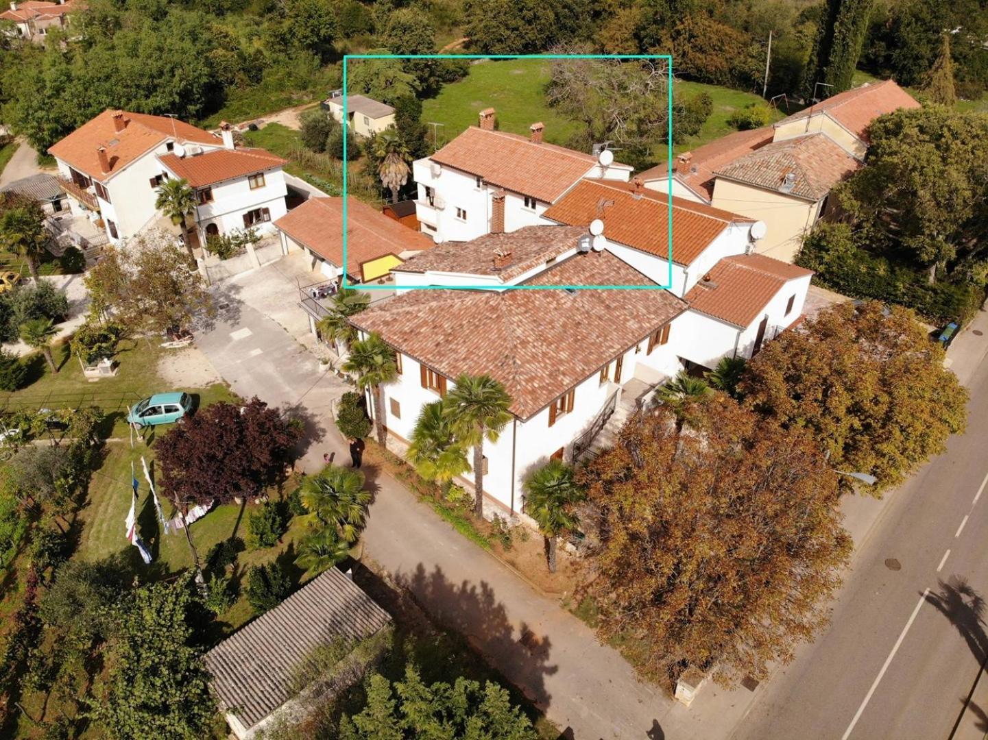 Sain With Garden Terrace Near The 3* Poreč