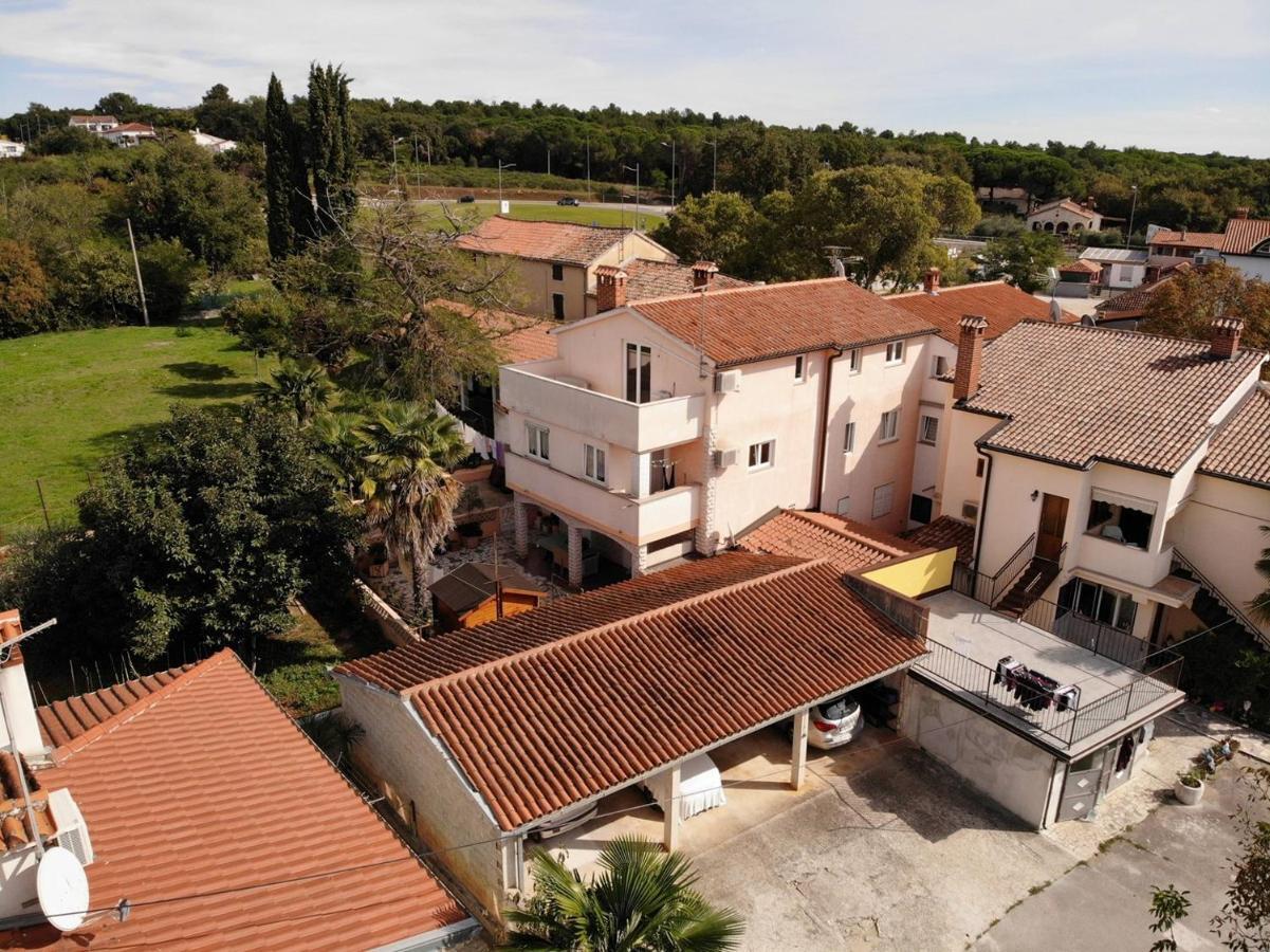 Penzión pre hostí Sain With Garden Terrace Near The