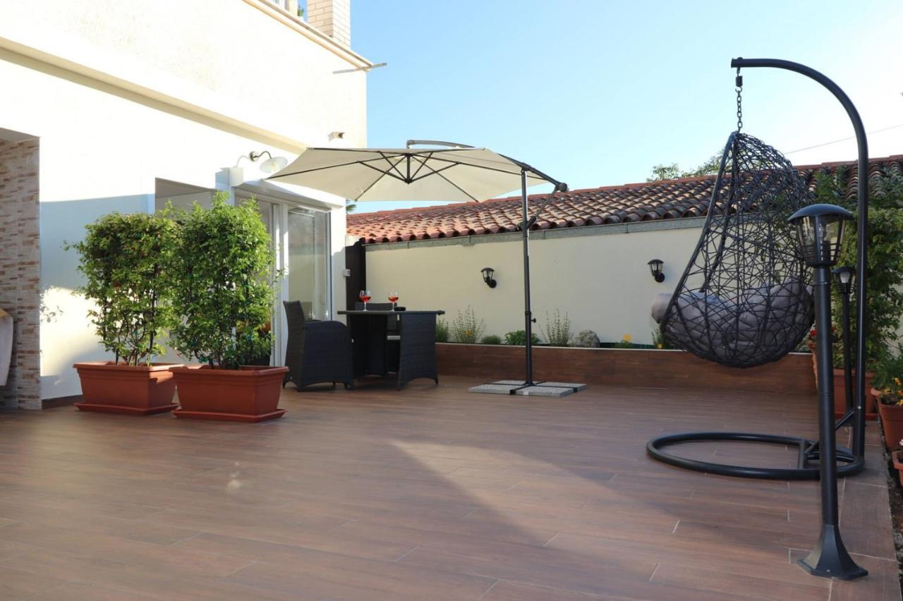 Sain With Garden Terrace Near The 3* Poreč