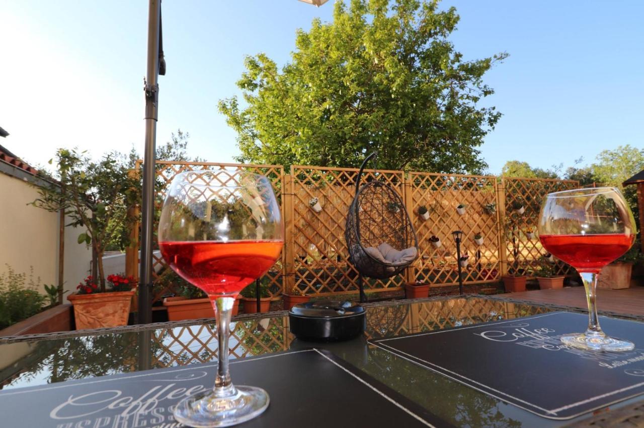Sain With Garden Terrace Near The 3*